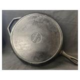 Lodge Cast Metal 12" Frying Pan