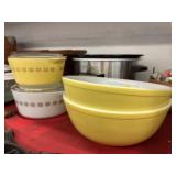 (2) Pyrex Mixing Bowls with 2 Covered Casseroles
