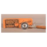 Great Hamilton Beach Wood-Handled Ice Cream Scoop