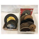 Grinding Wheels with Scuffing Pads