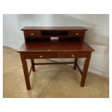 Modern 2-drawer Desk