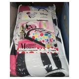 Minnie Mouse Twin Size Comforter