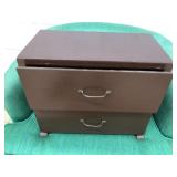 Small 2-drawer Tabletop Chest of Drawers