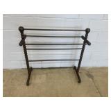 Spool Quilt Rack