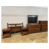 Kling 5 PC. Cherry Bedroom Suite