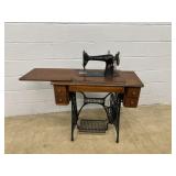 Vtg. Singer Treadle Sewing Machine