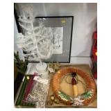 Vig.and Contemporary Christmas Ornaments & Decor