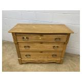 Oak 3-drawer Dresser