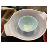 (2) Vintage Pyrex Mixing Bowls