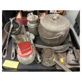 Philadelphia 2 Qt. Kettle & Primitive Kitchenwares