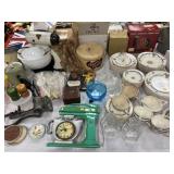 Chinaware, Kitchenwares, Wall Clock