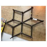 Porcelain Button Decorated Wall Rack