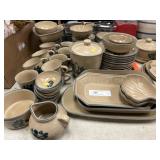 Pfaltzgraff Folk Art Pattern Dinnerware