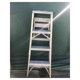 4 ft Aluminum Step Ladder
