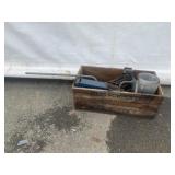 Vtg. Atlas Powder Box w/ 2 Car Jacks