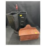 Utensil Carousel with Wall Pocket