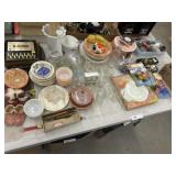 Glassware, Figurines, Frisbee