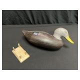 D. Unruh Holtwood, PA Carved Gray Duck Decoy