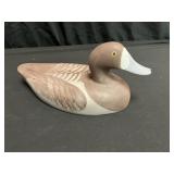 D. Unruh Holtwood, PA Carved Redhead Hen Decoy