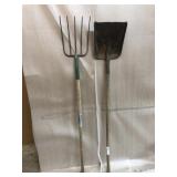 Flat Shovel and Pitchfork