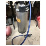 Pressured Hand Tank Sprayer