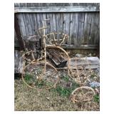 Tricycle Form Metal Garden Planter