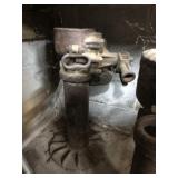 Antique Heavy Duty House Jack