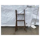 Adjustable 3-section Ladder