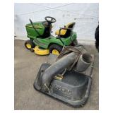 John Deere LT133 Riding Mower