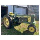 John Deere 520