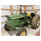 John Deere 1520