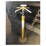 Trailer Stabilizing Jack