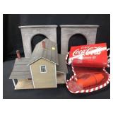 O Scale Building Kit with Tunnel Entrance