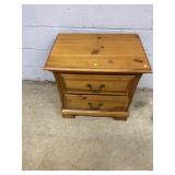 Pine 2-drawer Nightstand