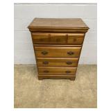 4-drawer Modern Chest of Drawers