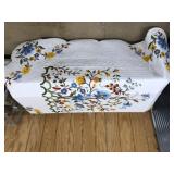 Contemporary Floral Pattern Quilt