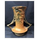 Roseville Bushberry Vase
