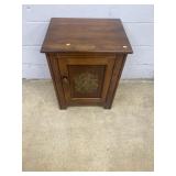 Small 1-door Cabinet