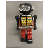 Vintage Japanese Battery Op Robot
