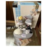 Bugs Bunny & Bride Bobblehead w/ Box