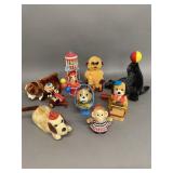9 Vintage to Modern Wind-Up and Battery Op Toys