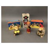 4 Wind-Up and Battery Op Monkeys