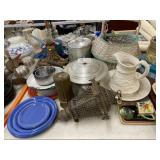 Cookware, Pitcher and Bowl