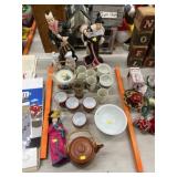 Oriental Tea Service, Figurines