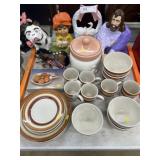 Ceramics and Dinnerware