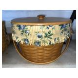 2000 Longaberger Basket