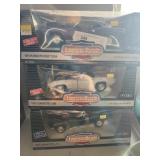 (3) 1:18 Scale Diecast Cars