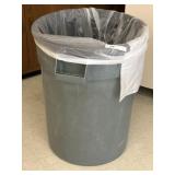 Rubbermaid Brute Trash Can