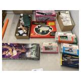 Incomplete Model Kits, Picture Cards