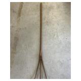Unsigned 3-Prong Hay Fork
